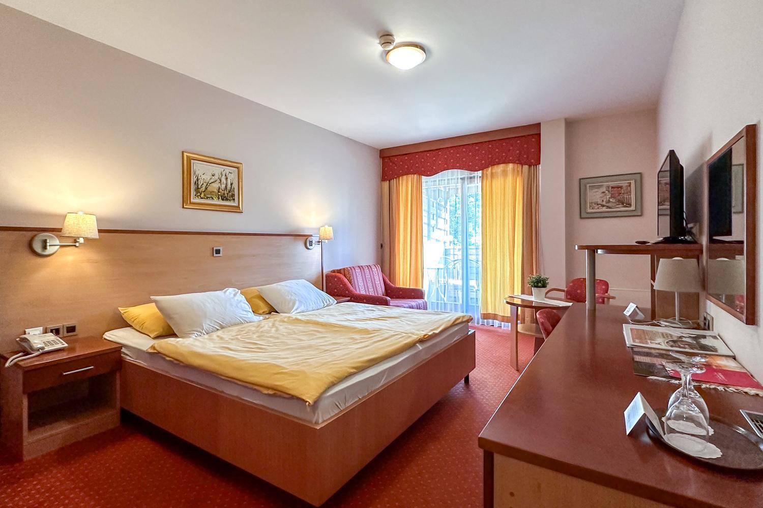 Terme Banovci - Hotel Zeleni Gaj Veržej Eksteriør billede
