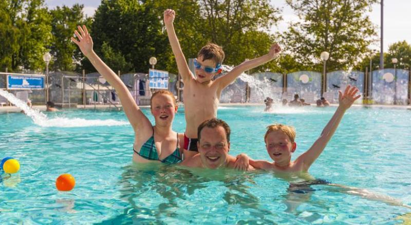 Terme Banovci - Hotel Zeleni Gaj Veržej Eksteriør billede