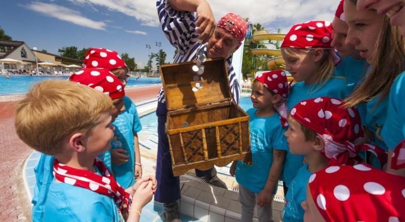 Terme Banovci - Hotel Zeleni Gaj Veržej Eksteriør billede