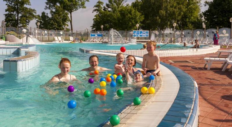 Terme Banovci - Hotel Zeleni Gaj Veržej Eksteriør billede